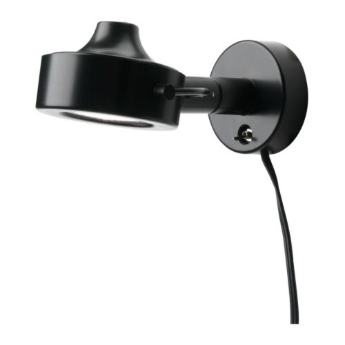 BERYLL Wandspot  Inklusive Halogenlampe, weitere sind separat erhältlich.  Kann an der Decke oder an der Wand angebracht werden. 