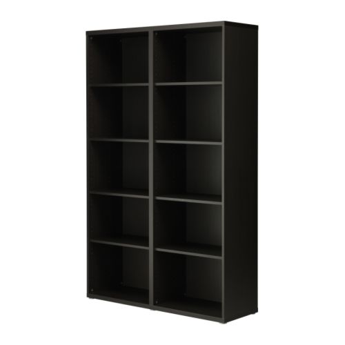 BESTÅ Regal  8 versetzbare Einlegeböden - lassen sich dem Bedarf anpassen.  Höhenverstellbare Füße; stabiler Stand auch auf unebenen Böden. 