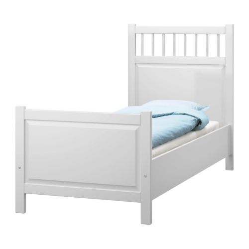 HEMNES Bettgestell, weiß
			                        &nbsp;Länge: 207 cm Breite: 109 cm Fußteilhöhe: 69 cm Kopfteilhöhe: 121 cm Matratzenlänge: 200 cm Matratzenbreite: 100 cm  