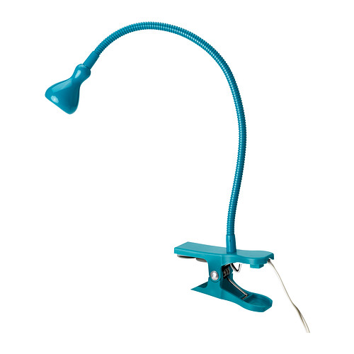 JANSJÖ Klemmspot, LED IKEA Dank des biegsamen Arms kann der Lichtkegel nach Bedarf ausgerichtet werden.