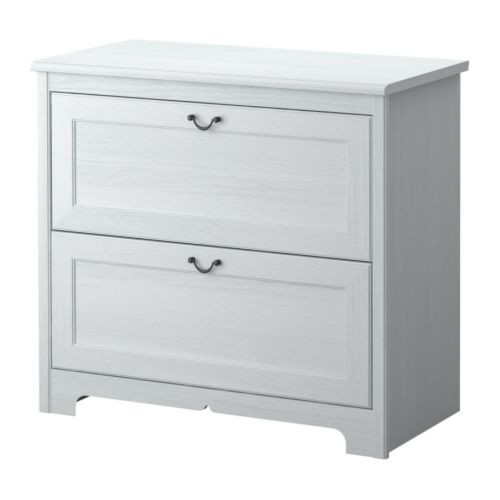 ASPELUND Cómoda de 2 cajones Más ofertas en IKEA Los cajones, fáciles de abrir y cerrar, llevan topes. 