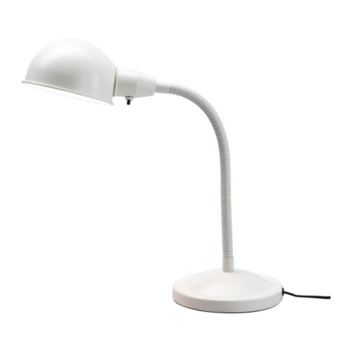 FORMAT Lámpara de trabajo Más ofertas en IKEA Luz dirigida: proporciona un haz de luz concentrado para facilitar la lectura. 