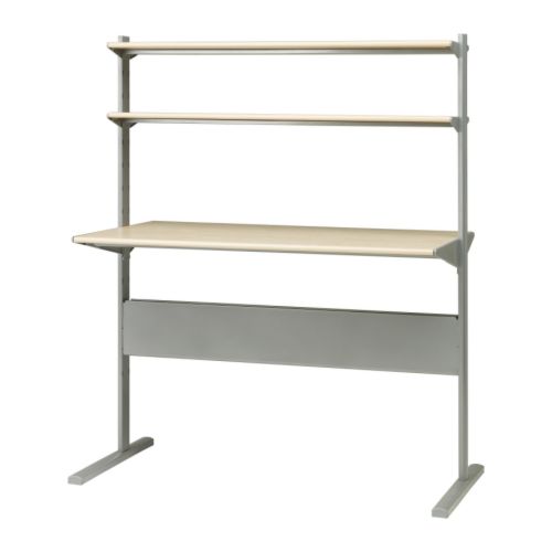 FREDRIK Centro de trabajo IKEA El tablero se puede montar a distintas alturas; se ajusta a tus necesidades. 