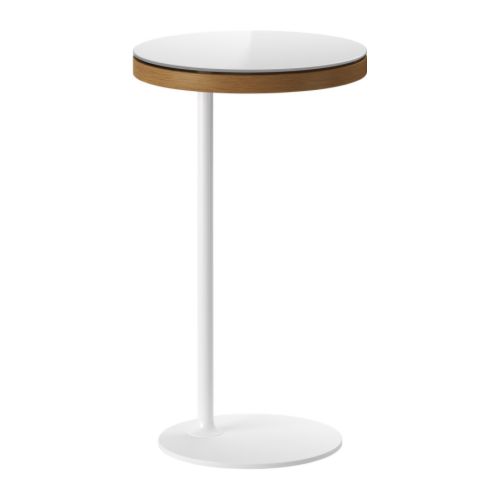 IKEA STOCKHOLM Mesa auxiliar Más ofertas en IKEA Espacio de almacenamiento extra bajo el tablero.  Vidrio templado. 