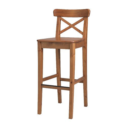 INGOLF Taburete bar Más ofertas en IKEA Con reposapiés.   Descanso para tus pies.  Madera maciza, material natural muy resistente. 