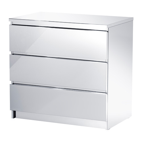 MALM Cómoda de 3 cajones Más ofertas en IKEA Cajón con amortiguador integrado que le obliga a cerrarse despacio, suave y silenciosamente. 