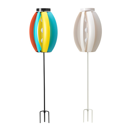 SOLVINDEN Ilu solar/eólica suelo Más ofertas en IKEA Cuando gira con el viento, crea sorprendentes efectos de luz. 