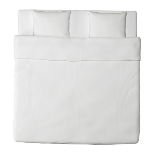 DVALA Pussilakana + 2 tyynyliinaa IKEA Pussilakanan piilopainonappien ansiosta peitto pysyy paikoillaan.
