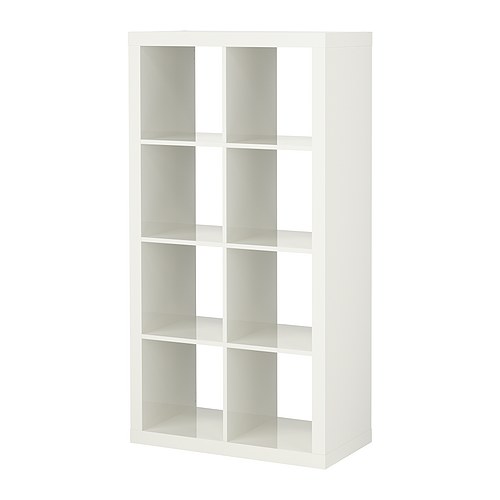 EXPEDIT Hylly IKEA Korkeakiiltoiset pinnat heijastavat valoa ja lisäävät pinnan elävyyttä. 