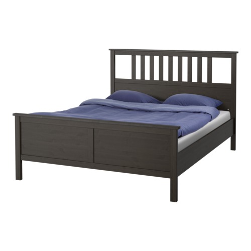 HEMNES Sängynrunko IKEA Sängyn laidat ovat säädettävät, joten sänkyyn on helppo valita halutun paksuinen patja.