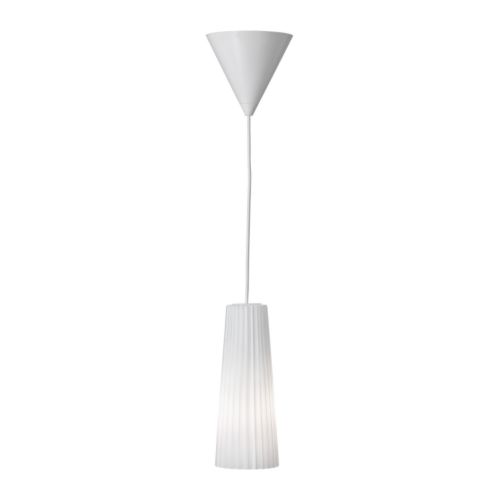IKEA 365+ LUNTA Kattovalaisin IKEA Pliseerattu varjostin ehkäisee valon häikäisyn.  Laajalle alueelle leviävä valo. 