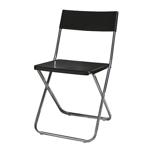 JEFF Taittotuoli IKEA Kokoon taitettava.   Vie vähän tilaa, kun ei ole käytössä.  Voidaan ripustaa seinäkoukkuun, jolloin lattiatilaa vapautuu. 