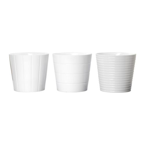 KARDEMUMMA Ruukku IKEA Lakatun sisäpinnan ansiosta ruukku on vesitiivis. 
