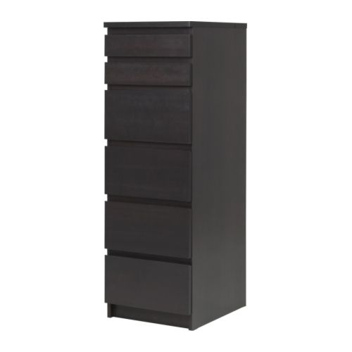 MALM Lipasto, 6 laatikkoa IKEA Sisältää peilin.  Sopii säilytyspaikaksi kaikenlaisille tavaroille koruista alusvaatteisiin ja T-paitoihin. 