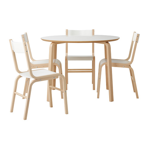 SKOGHALL Pöytä + 4 tuolia IKEA Pöytälevyssä kestävä melamiinipinnoite, joka on helppo pitää puhtaana. 