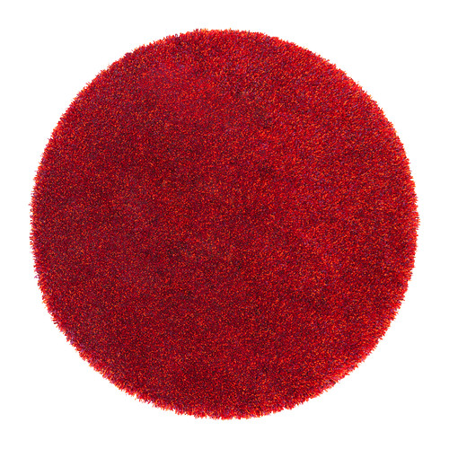 BÄLUM Tapis, poils hauts IKEA Le poil épais crée une surface douce sous les pieds et atténue les bruits. 