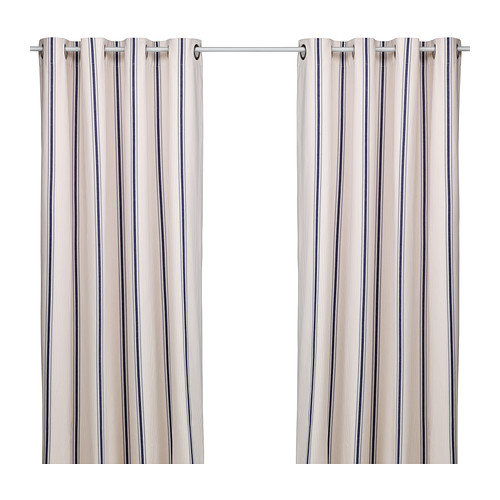 ESTRID Rideaux, 1 paire IKEA Les oeillets permettent de suspendre les rideaux directement sur une tringle. 