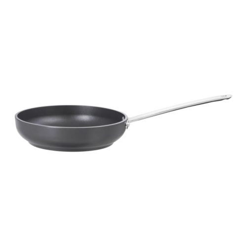 FAVORIT Poêle IKEA Compatible tous feux, y compris induction.  Entièrement en métal; peut s'utiliser aussi au four. 