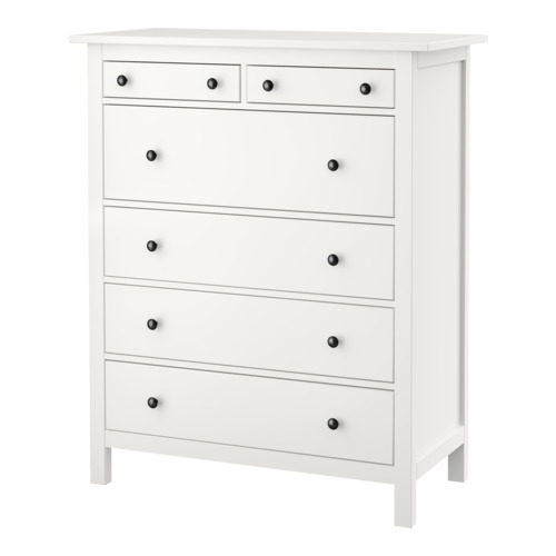 HEMNES Commode 6 tiroirs IKEA Tiroirs très profonds ; grande capacité de rangement.  Le tiroir, facile à ouvrir et à fermer, est équipé d'un arrêt. 