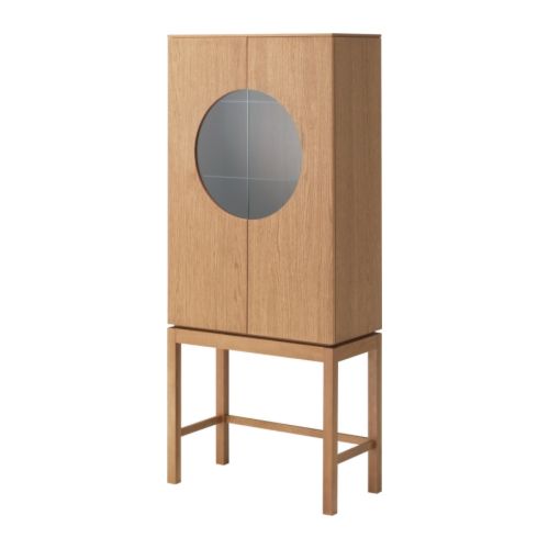IKEA STOCKHOLM Vitrine IKEA Tablettes réglables : à placer selon vos besoins.  Portes avec amortisseur pour une fermeture en silence et en douceur. 