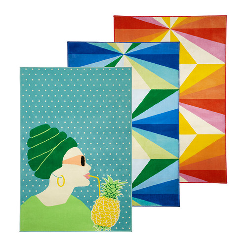SPRINGKORN Tapis, poils ras IKEA Les fibres en polypropylène ont été traitées à chaud pour donner au tapis un poil ferme et résistant. 