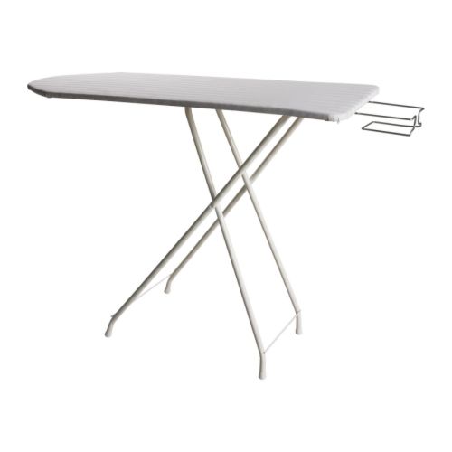 STRYKA Table à repasser IKEA Se règle à la hauteur de travail souhaitée. 