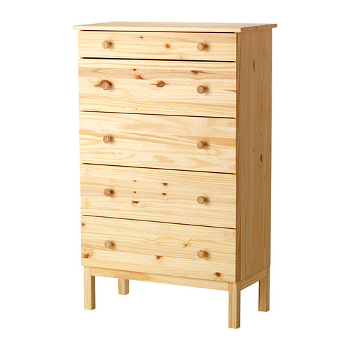 TARVA Commode 5 tiroirs IKEA Bois massif, un matériau naturel et solide. 