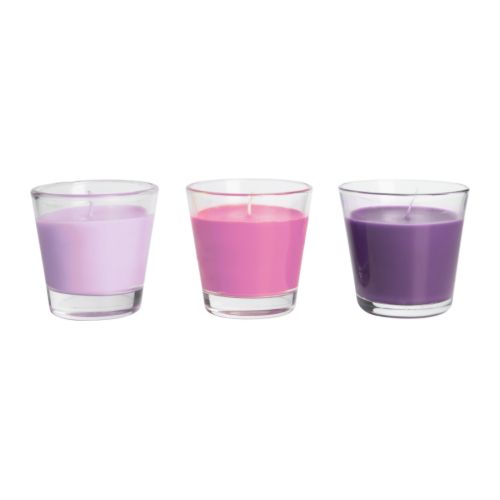 TINDRA LJUV Bougie parfumée dans verre IKEA Une fois que la bougie s'est entièrement consumée, le verre peut servir de photophore. 