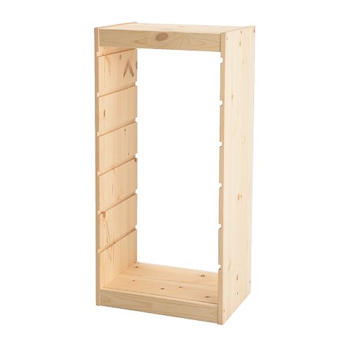 TROFAST Structure IKEA Plusieurs glissières pour les tablettes et bacs, que l'on place en fonction des besoins. 