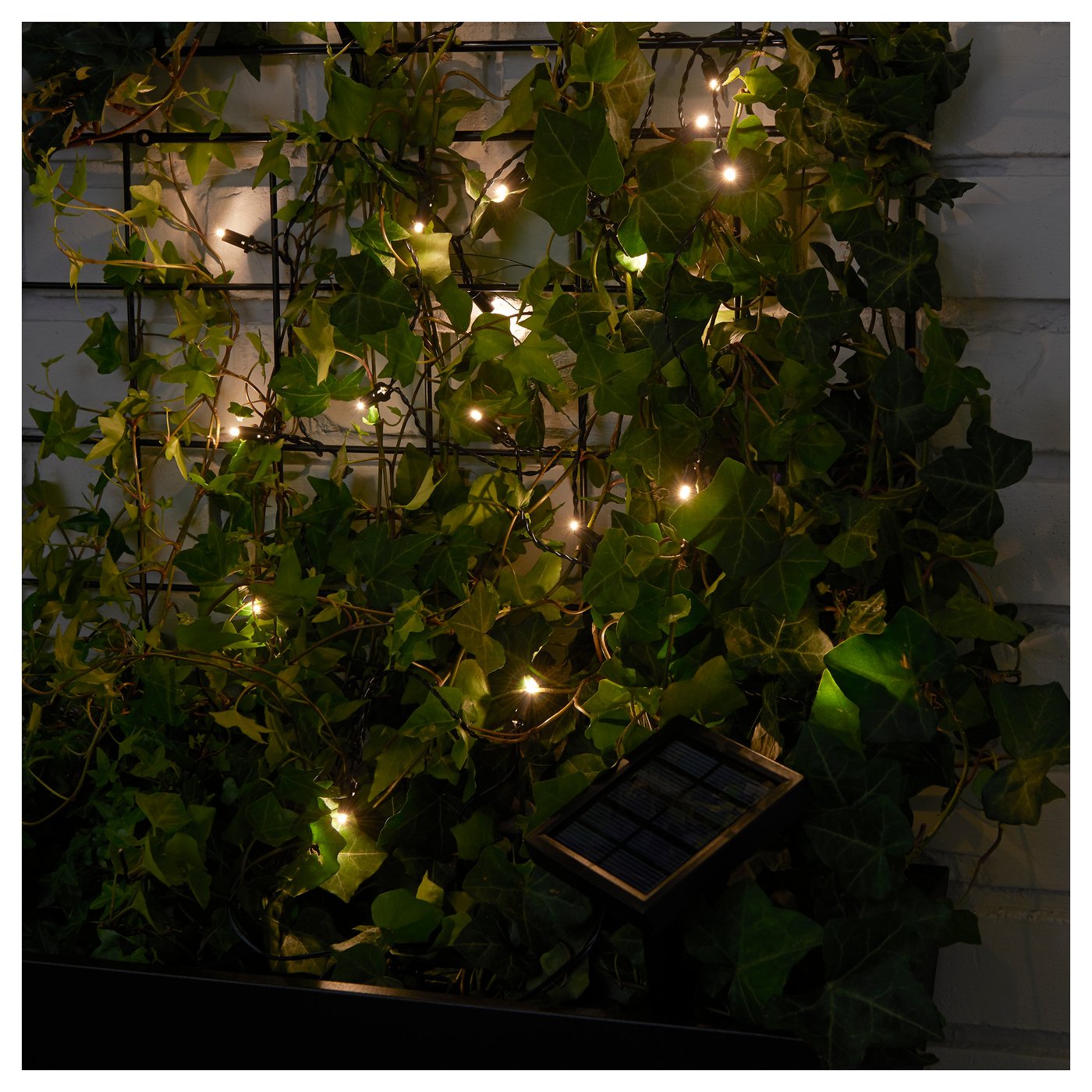 IKEA SOLARVET LED lighting chain with 24 lights Easy to use because no cables or plugs are needed.