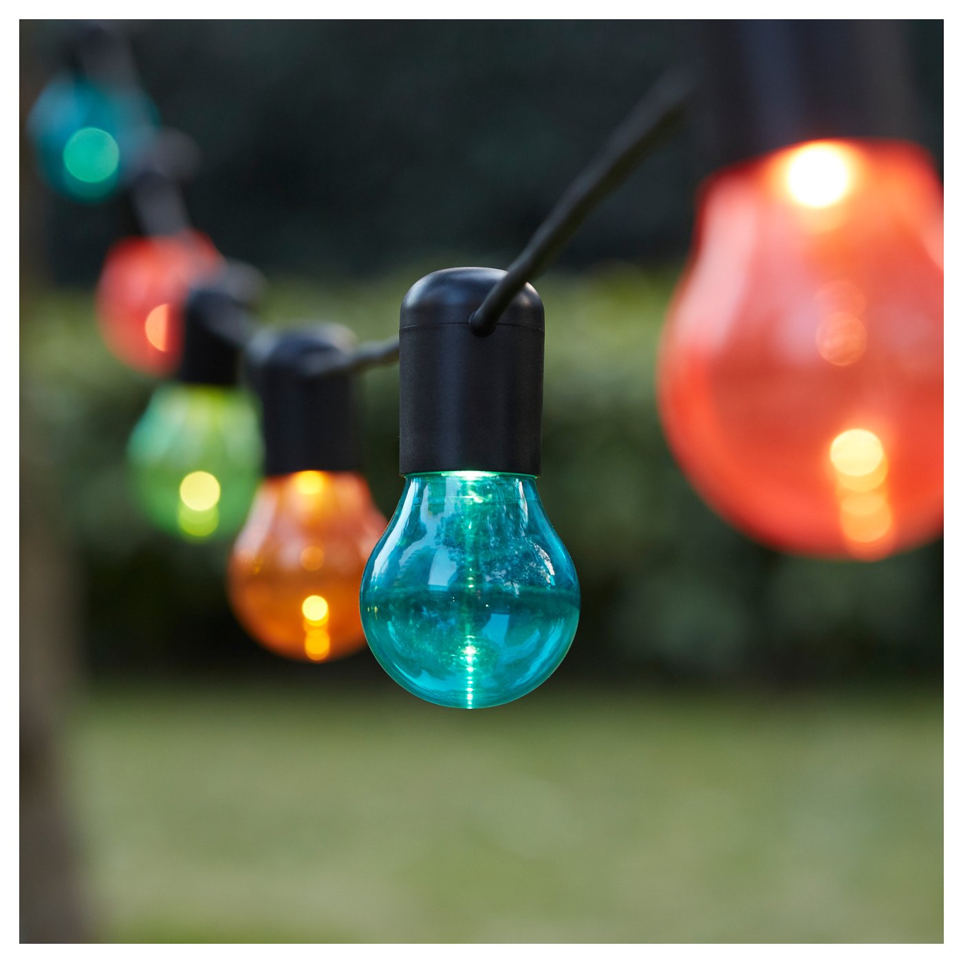 IKEA SOLVINDEN LED lighting chain with 12 bulbs Creates a dramatic effect in the dark.