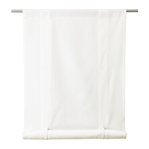 EMMIE Tenda avvolgibile IKEA Il canale sul bordo superiore ti permette di appendere la tenda a rullo direttamente su un bastone per tende. 