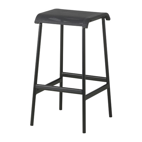 GARPEN Sgabello bar IKEA Struttura in alluminio antiruggine: stabile e leggera.  I materiali di questo mobile per esterni non richiedono manutenzione. 