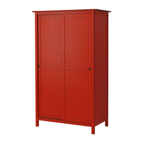HEMNES Guardaroba con 2 ante scorrevoli IKEA Legno massiccio: un materiale naturale resistente. 