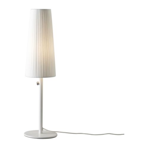 IKEA 365+ LUNTA Lampada da tavolo IKEA Intensità luminosa regolabile in base alle tue esigenze.  Luce diffusa, per un'illuminazione generale. 