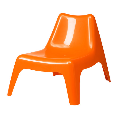 IKEA PS VÅGÖ Poltrona IKEA Stabilizzato UV, antiscolorimento.  Il foro nel sedile permette il deflusso dell'acqua. 