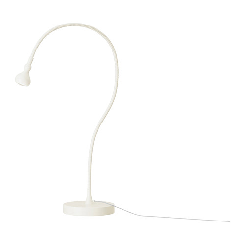 JANSJÖ Lampada da lavoro a LED IKEA Il braccio regolabile permette di orientare la luce. 