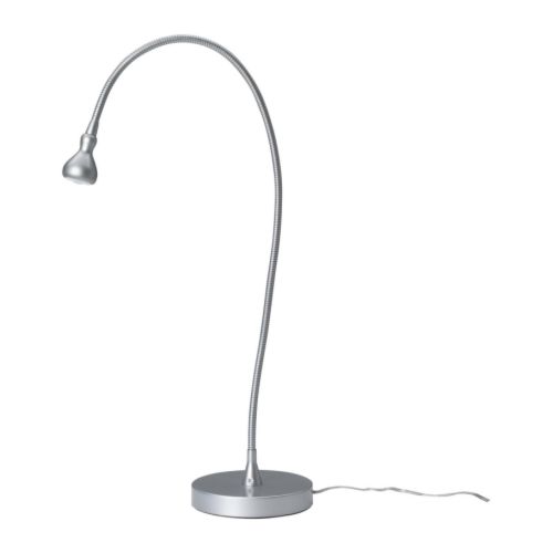 JANSJÖ Lampada da lavoro IKEA Diffonde una buona luce direzionale.  Il braccio regolabile permette di orientare la luce. 