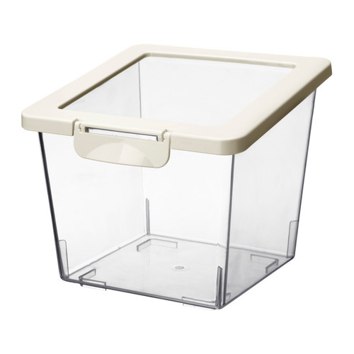 KRUS Contenitore con coperchio IKEA Puoi impilare diversi contenitori, l'uno nell'altro, per guadagnare spazio nei mobili della cucina. 
