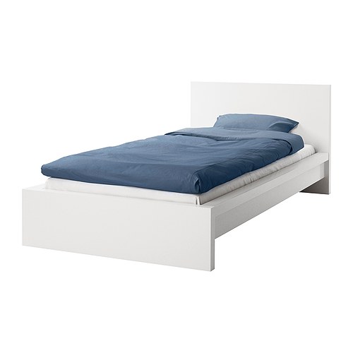 MALM Struttura letto IKEA Sponde del letto regolabili: permettono di usare materassi di diversi spessori. 