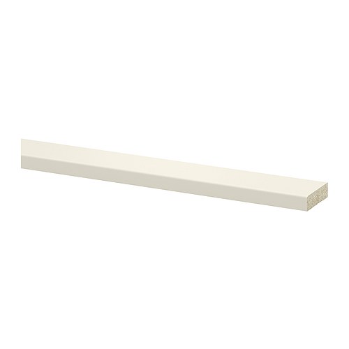 PERFEKT ÅRSTA Lista sotto/soprapensile arrotond IKEA Si può montare sopra o sotto i pensili.  Si può tagliare alla lunghezza desiderata. 