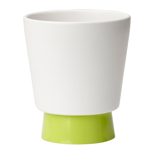 CASHEWNÖT Bloempot met schotel IKEA Je kan het uiterlijk van de pot eenvoudig veranderen door de schotel om te keren. 