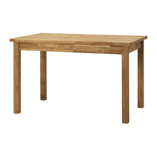 EKENSBERG Eettafel &nbsp; Massief eiken; een slijtvast natuurmateriaal dat geschuurd en afgewerkt kan worden, indien nodig.  Plaats voor 4 personen. 