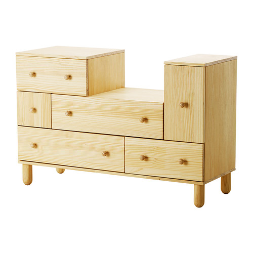 IKEA PS 2012 Ladekast met 5 lades/1 deur IKEA Massief hout; een slijtvast natuurmateriaal.  Lade makkelijk te openen en te sluiten.   Met blokkeerstuk. 