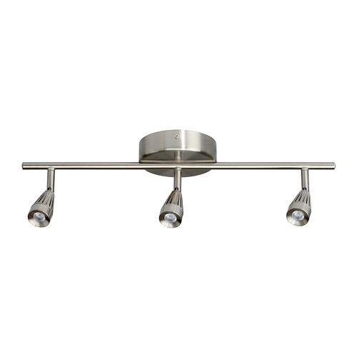RYMDEN Led-plafondrail, 3 spots IKEA Je kan het licht eenvoudig verschillende kanten op richten omdat elke spot apart kan worden afgesteld. 