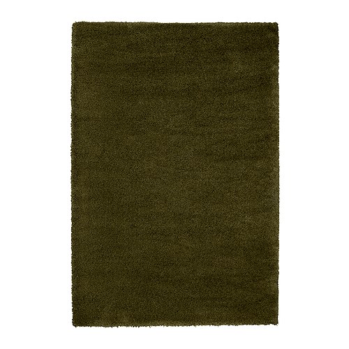 ÅDUM Teppe, lang lugg IKEA Den tette, tykke luggen gir en myk overflate for føttene dine og demper lyd. 