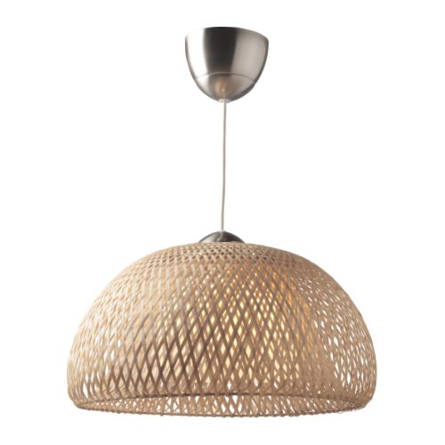 BÖJA Taklampe IKEA Håndlaget skjerm; hver skjerm er unik.  Gir et mykt lys som gjør hjemmet ditt varmt og innbydende. 