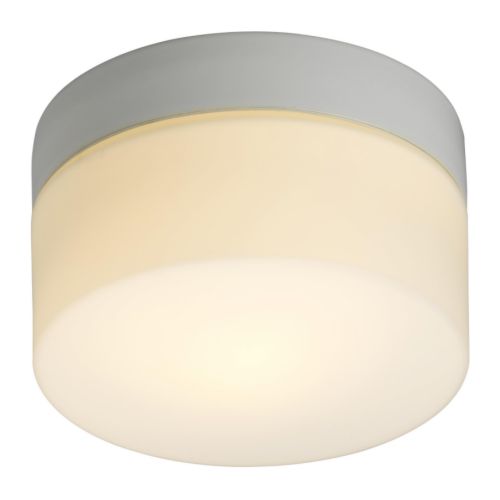 BROMÖLLA Tak-/vegglampe IKEA Lyset spres jevnt; gir generell belysning.  Munnblåst glass; hvert glass er unikt. 