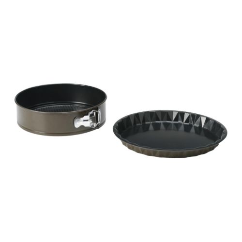 BULLAR Kakeform, sett med 2 IKEA Slippbelegg for at bakverket enkelt skal løsne fra formen. 