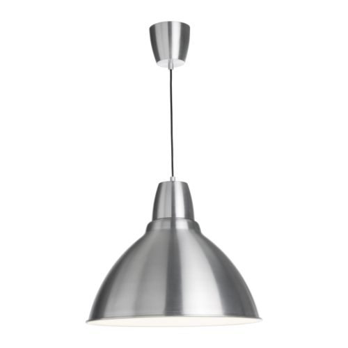 FOTO Taklampe IKEA Gir direkte belysning og egner seg godt til å lyse opp spisebord, barplater o.  l. 